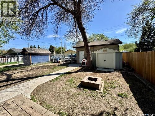 719 4Th Street E, Prince Albert, SK - Outdoor