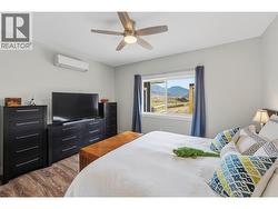 Primary bedroom - 