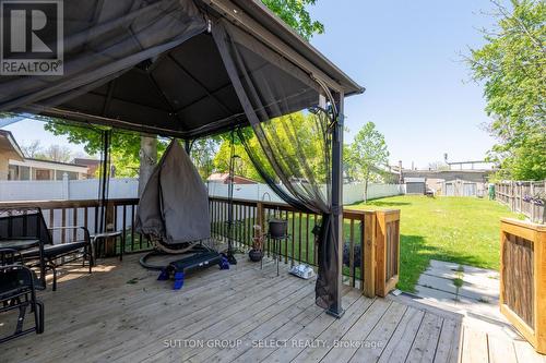 582 Hill Street, London East (East K), ON - Outdoor With Deck Patio Veranda With Exterior