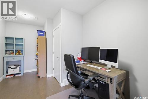 105 542 Pringle Crescent, Saskatoon, SK - Indoor Photo Showing Office