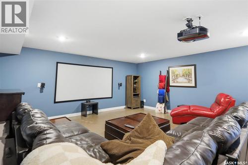 105 542 Pringle Crescent, Saskatoon, SK - Indoor Photo Showing Living Room