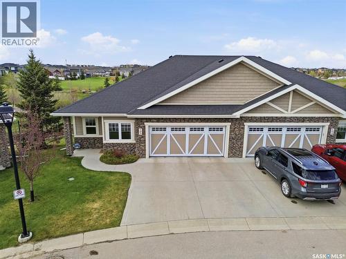 105 542 Pringle Crescent, Saskatoon, SK - Outdoor