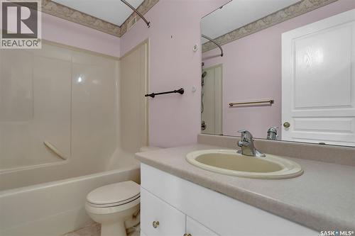 3012 St James Crescent, Regina, SK 