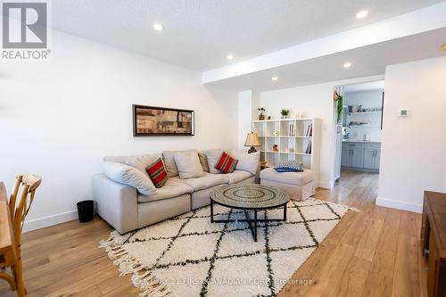 70 - 70 CHAPMAN COURT , London North (North I), Ontario N6G 4Z4 3