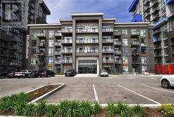 1001 - 450 DUNDAS STREET E Hamilton, ON L8B 1Z2