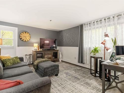 4 41 Moirs Mill Road, Bedford, NS - Indoor Photo Showing Living Room