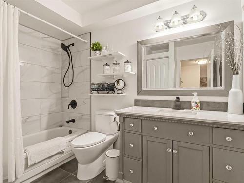 4 41 Moirs Mill Road, Bedford, NS - Indoor Photo Showing Bathroom