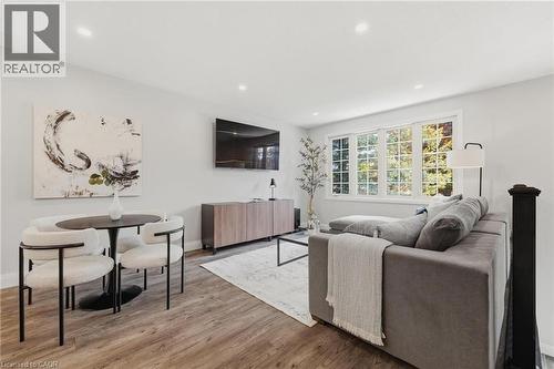 62 Bechtel Drive, Kitchener, ON - Indoor Photo Showing Living Room