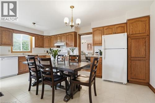 11 Greenbriar Court, Welland, ON - Indoor