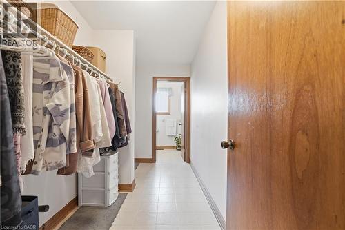 11 Greenbriar Court, Welland, ON - Indoor With Storage