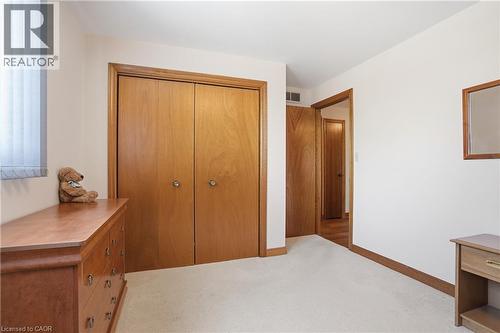 11 Greenbriar Court, Welland, ON - Indoor
