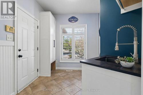 7 Rolling Meadow Drive, Caledon, ON - Indoor Photo Showing Other Room