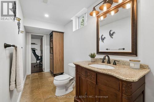 7 Rolling Meadow Drive, Caledon, ON - Indoor Photo Showing Bathroom