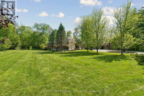 7 Rolling Meadow Drive, Caledon, ON - Outdoor