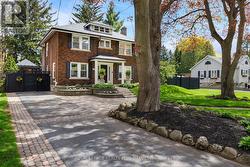 373 ROSSMORE BOULEVARD  Burlington, ON L7N 1R9