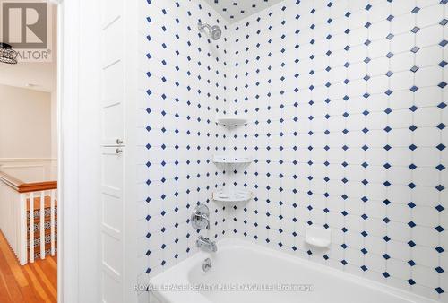 373 Rossmore Boulevard, Burlington, ON - Indoor