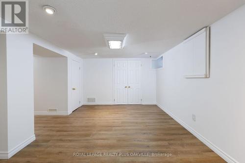373 Rossmore Boulevard, Burlington, ON - Indoor Photo Showing Other Room