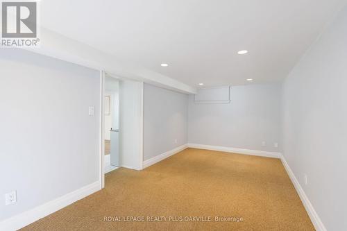 373 Rossmore Boulevard, Burlington, ON - Indoor Photo Showing Other Room