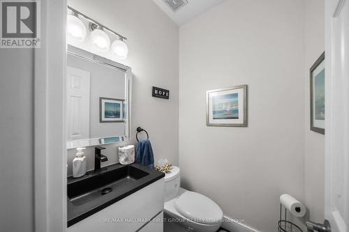 62 Cachet Boulevard, Whitby, ON - Indoor Photo Showing Bathroom