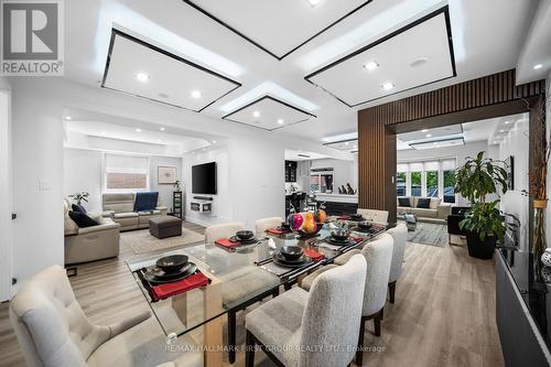 62 Cachet Boulevard, Whitby, ON - Indoor Photo Showing Dining Room