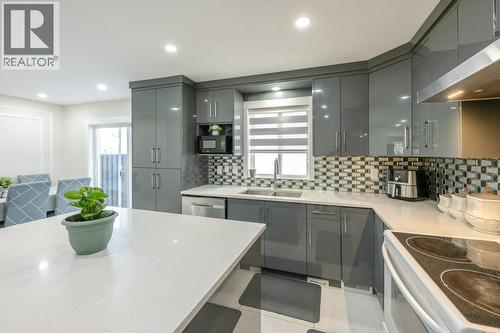 260 Willows Place, Oliver, BC - Indoor Photo Showing Kitchen With Double Sink With Upgraded Kitchen