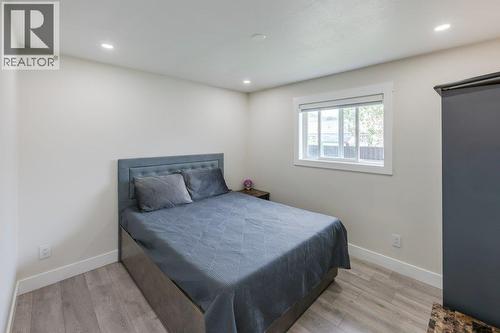 260 Willows Place, Oliver, BC - Indoor Photo Showing Bedroom