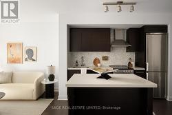 313 - 58 ORCHARD VIEW BOULEVARD Toronto, ON M4R 0A2