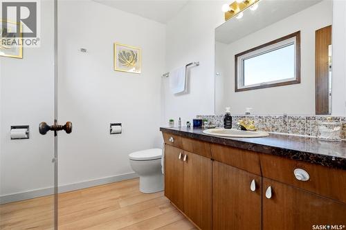 28 Malta Crescent, Saskatoon, SK - Indoor Photo Showing Bathroom