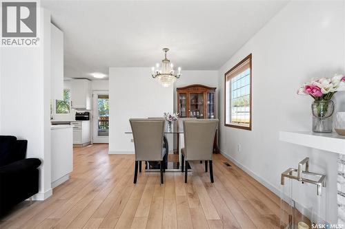 28 Malta Crescent, Saskatoon, SK - Indoor Photo Showing Dining Room