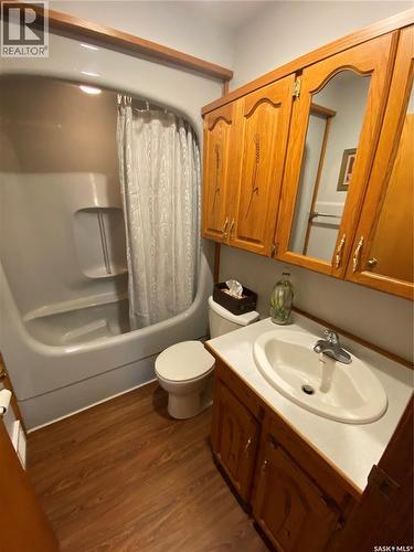 19 Bull Crescent, Yorkton, SK - Indoor Photo Showing Bathroom