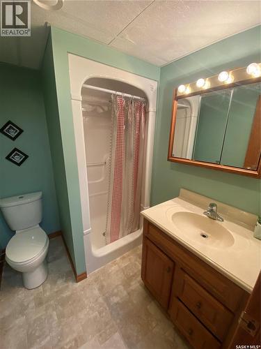 19 Bull Crescent, Yorkton, SK - Indoor Photo Showing Bathroom