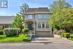 568 FAIRLAWN AVENUE Toronto, ON M5M 1V6