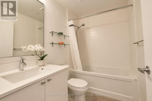503 - 18 Rean Drive, Toronto, ON - Indoor Photo Showing Bathroom