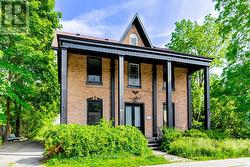 3 - 457 D'ARCY STREET Newmarket, ON L3Y 1M9