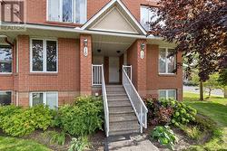 10 LAKEPOINTE DRIVE Ottawa, ON K4A 5E3