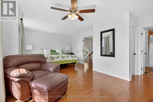 1 Chantilly Gate, Ottawa, ON - Indoor Photo Showing Living Room