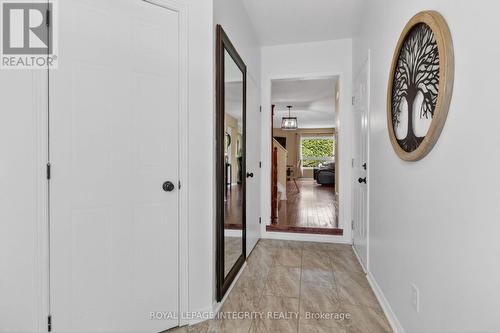 1 Chantilly Gate, Ottawa, ON - Indoor Photo Showing Other Room