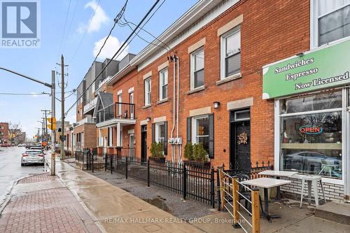 378 Booth Street, Ottawa, ON - Outdoor