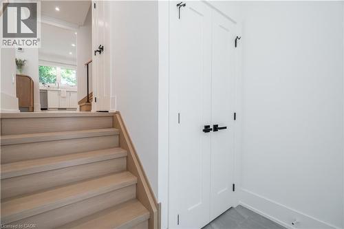 1379 Christina Court, Burlington, ON 