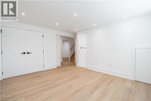 1379 Christina Court, Burlington, ON 