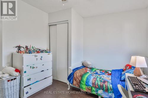 20 Masters Drive, Barrie, ON - Indoor Photo Showing Bedroom