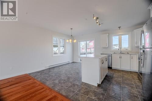 4 Parkview Crescent, St. John'S, NL - Indoor Photo Showing Kitchen
