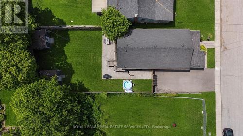4 Rembe Avenue, Hamilton, ON - Outdoor