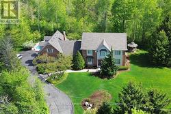 712 ROBSON ROAD  Hamilton, ON L8B 1H1