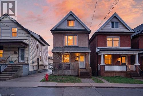 209 GLENDALE Avenue N  Hamilton, ON L8L 7K2