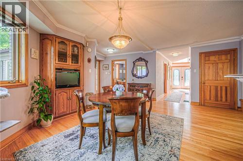 35 Robinson Road, Cambridge, ON - Indoor Photo Showing Dining Room