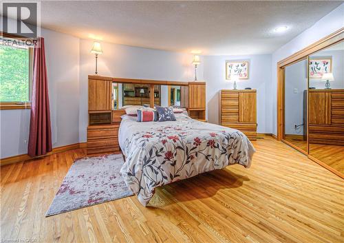 35 Robinson Road, Cambridge, ON - Indoor Photo Showing Bedroom
