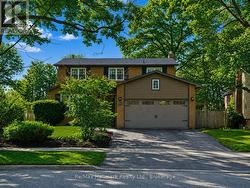 2103 CONSTANCE DRIVE Oakville (Fd Ford), ON L6J 5V1
