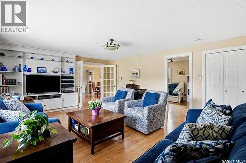 1456 Shannon Road, Regina, SK - Indoor Photo Showing Living Room