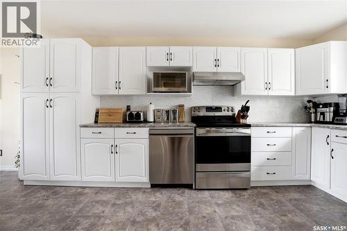 1456 Shannon Road, Regina, SK - Indoor Photo Showing Kitchen